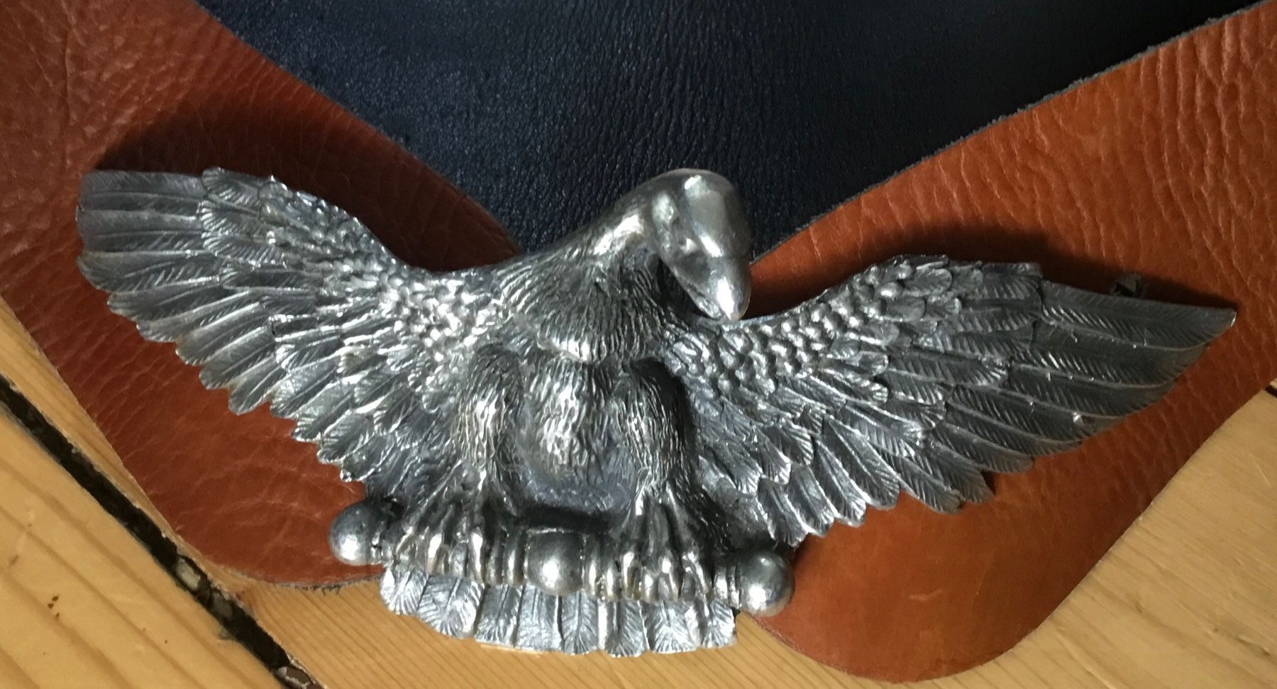 Cinture: Ledergürtel mit Adler-Schnalle – Usato da Schlieren venduto da Jeajet 1