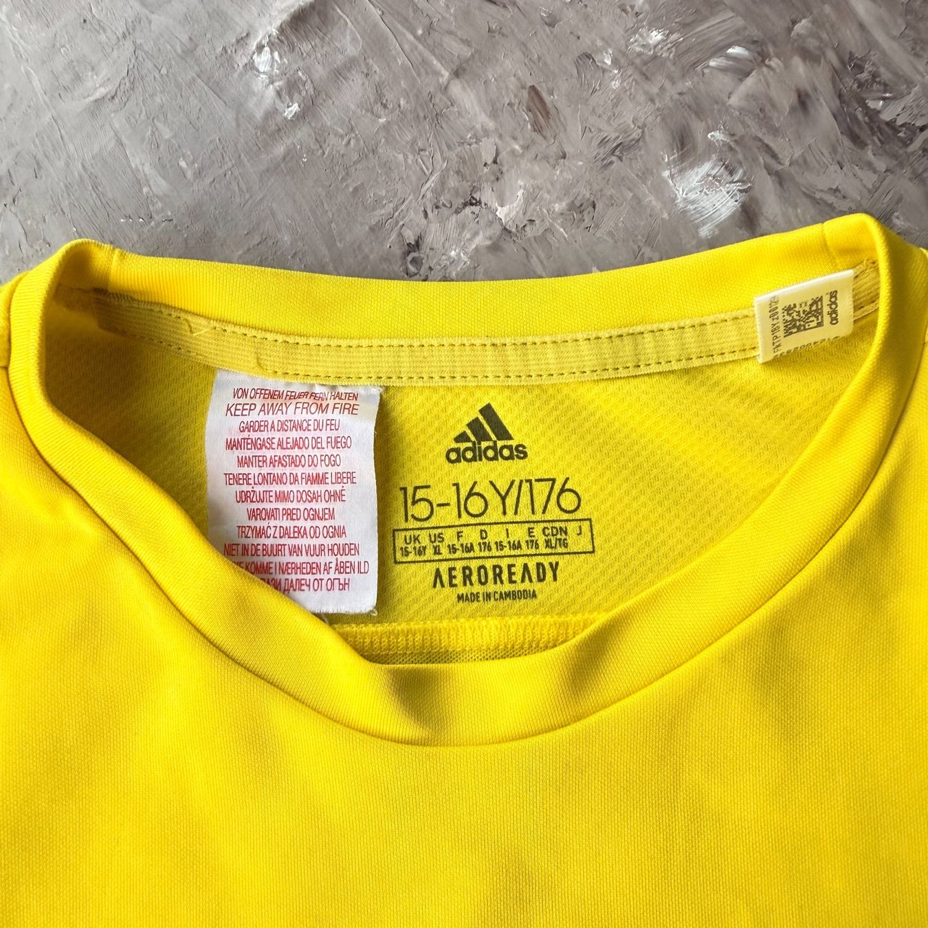 Adidas T-Shirts: T-shirt Adidas "The Future Is Today" – Gebraucht aus Thônex von Suisse.Shopping 6