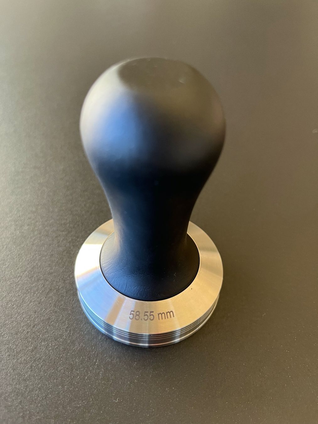 Lelit Kaffeemaschinen & Espressomaschinen: Lelit Tamper 58,55mm mit schwarzem Holzgriff – Neu (gemäss Beschreibung) aus Scharans von frischerwind 1