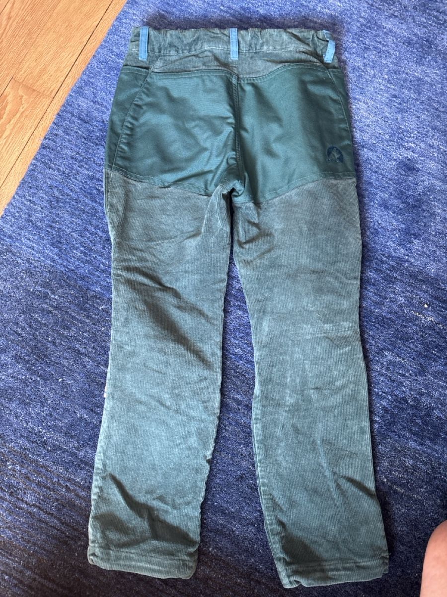 Finkid Pantalons: Finkid Hose Kilpi 134/140 – D'occasion à Liebefeld par nurseli 1
