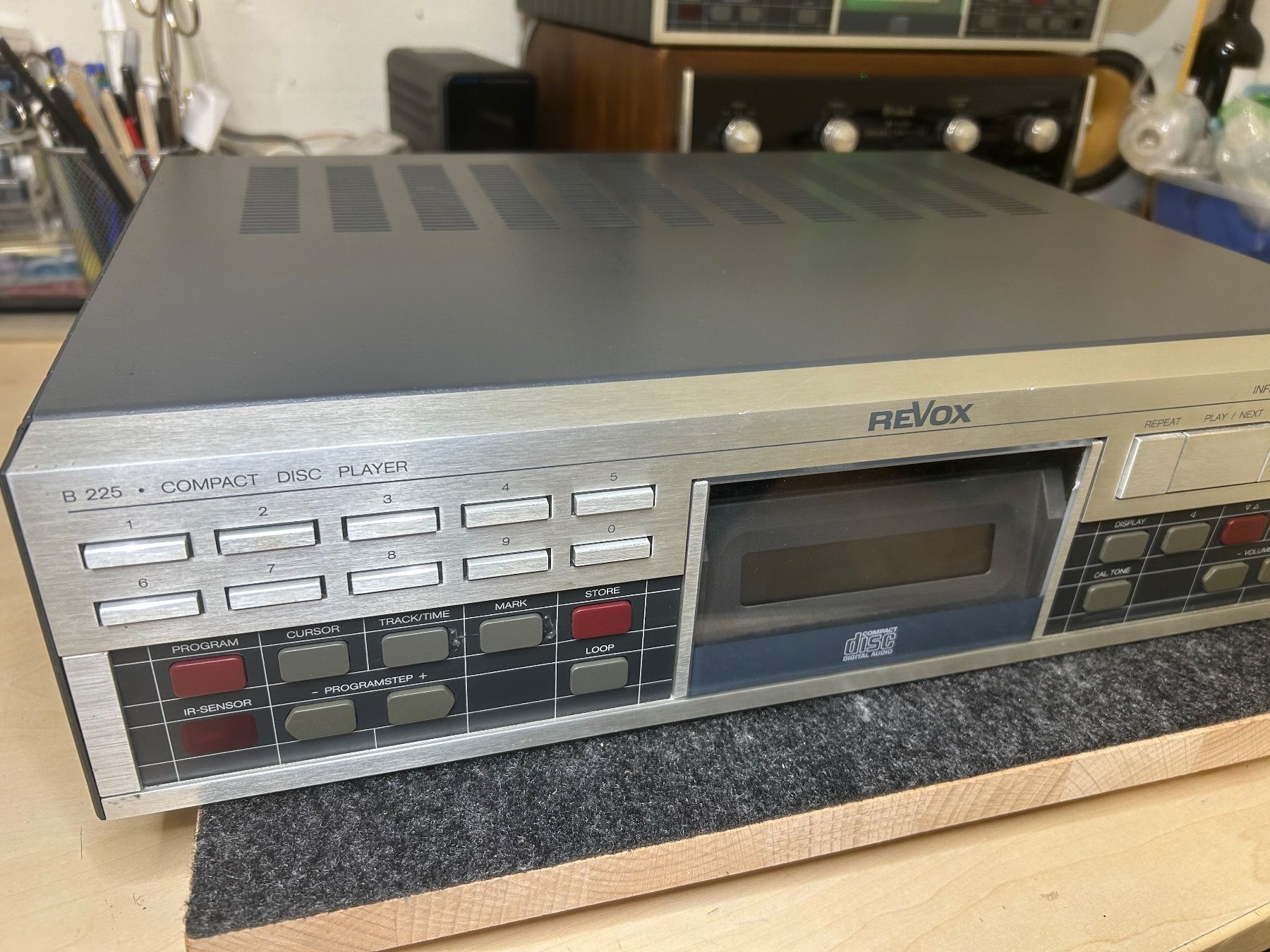 Revox Audio- & Mediensysteme: Revox B225 – Defekt aus Baar von AAT5