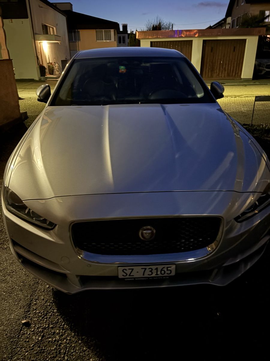 Jaguar Automobili: Jaguar XE – Usato da Freienbach venduto da suj_6q9h 2
