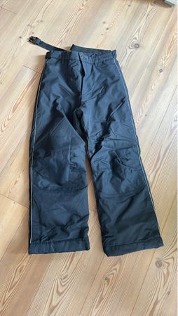 Schwarze Winterhose, Grösse 146, Neuwertig, für Kinder