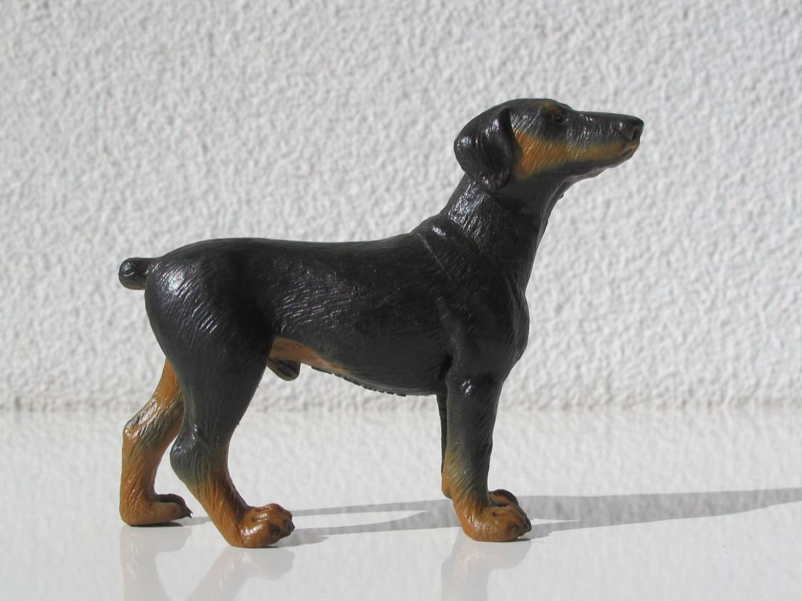 Schleich Statuette: Schleich 16318 Dobermann Hund – Usato da Vilters venduto da hedi00