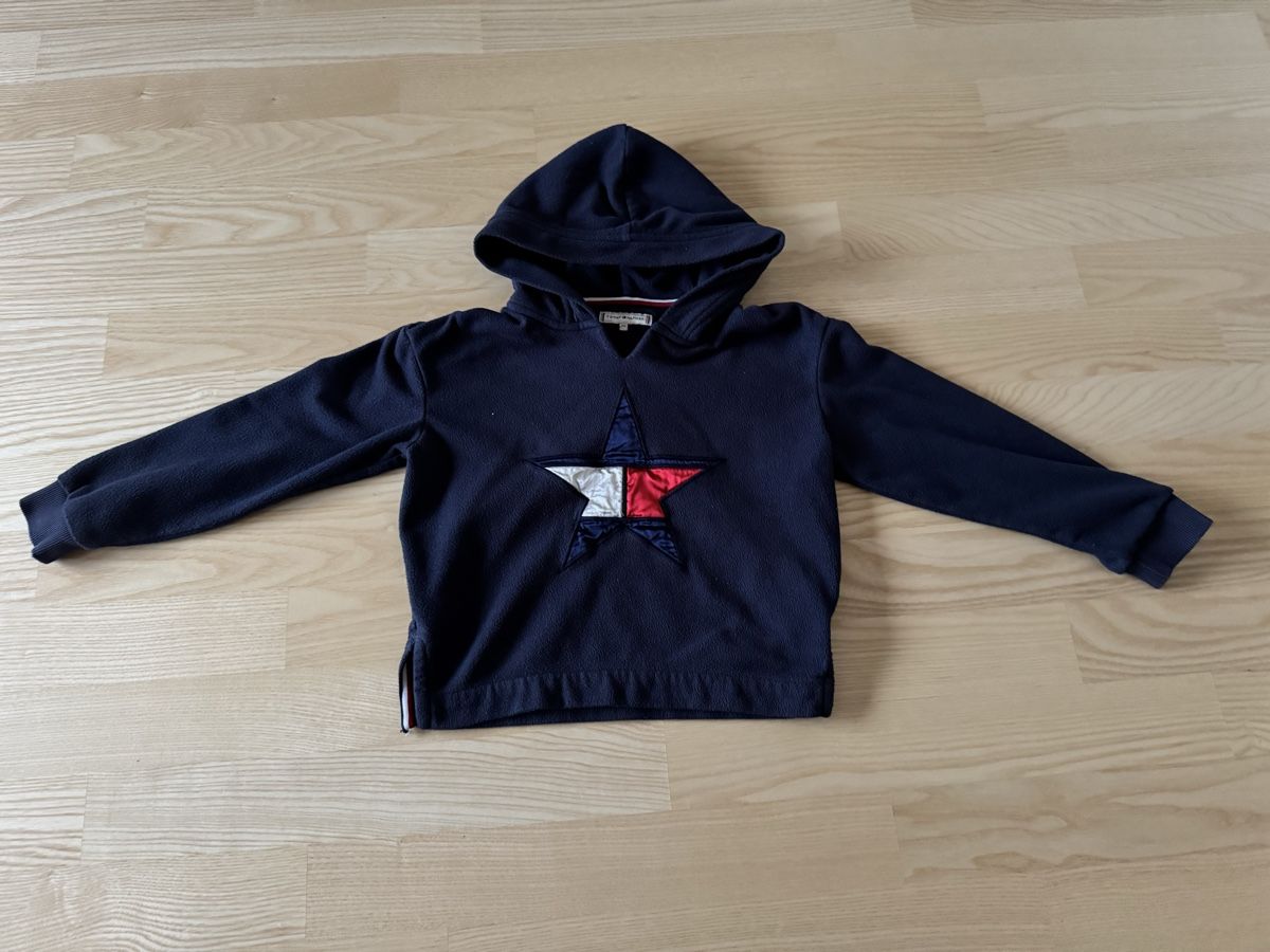 Tommy Hilfiger Lotti & Set di vestiti: Tommy Hilfiger Kinder Kleider Paket, Gr. 128 – Usato da Genthod venduto da Tidus04 3