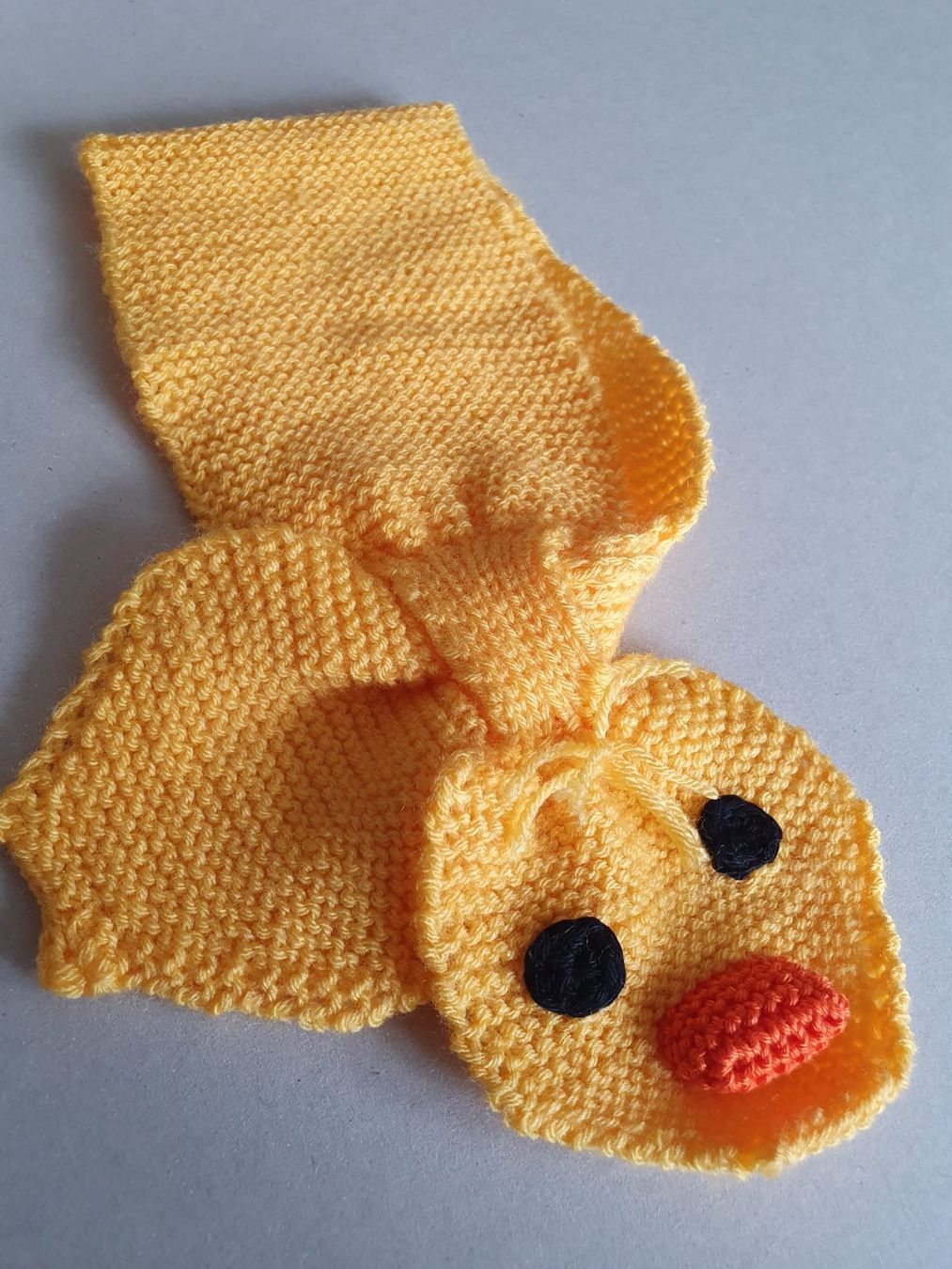 Altro abbigliamento per bambino: Kinderschal, gestrickt – Nuovo (secondo la descrizione) da Jonen venduto da h-blxgirl79 2