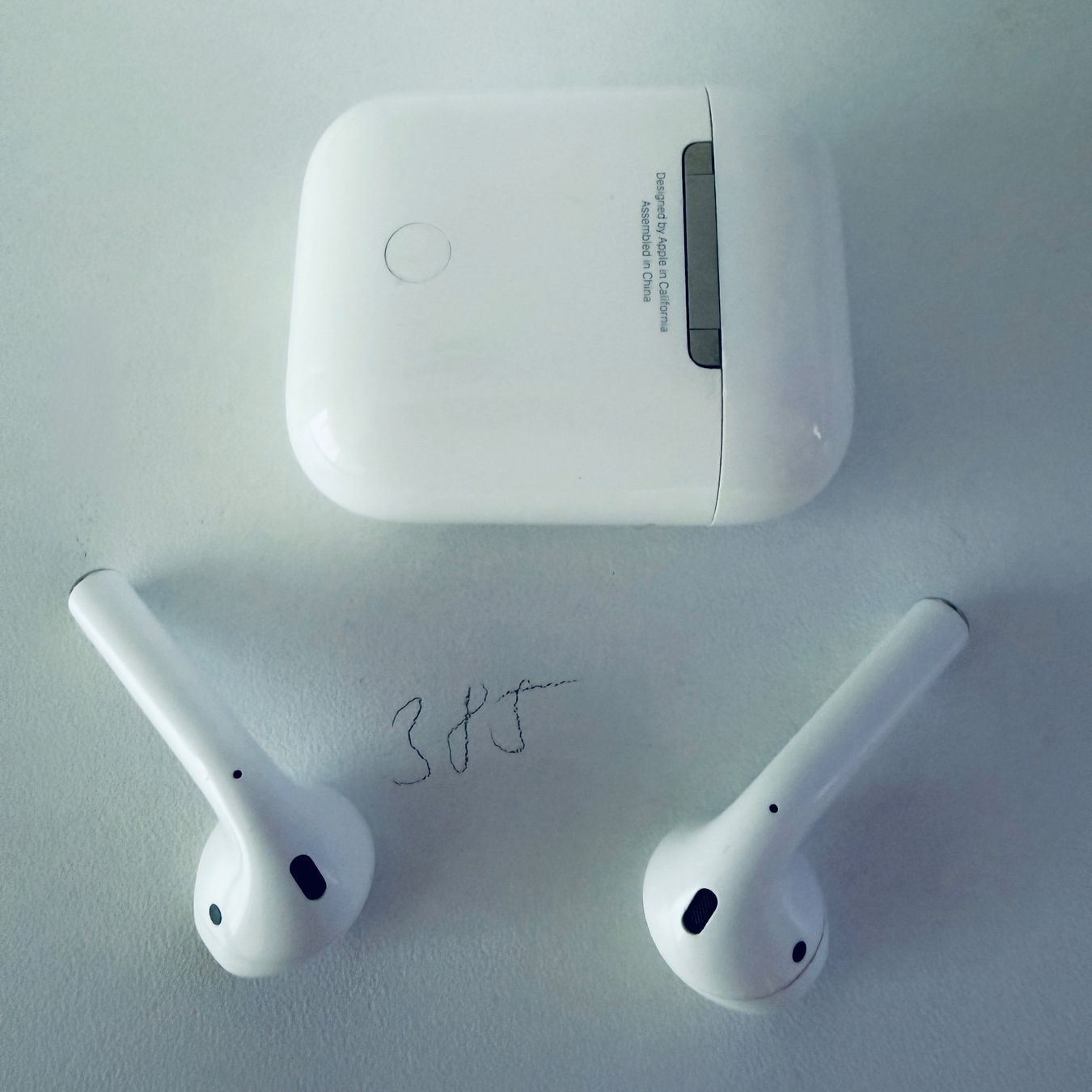 Apple Kopfhörer: Original Apple AirPods 2 Gen. Wireless Kopfhörer & Case – Gebraucht aus Basel von MY.AIRPODS.SHOP 6