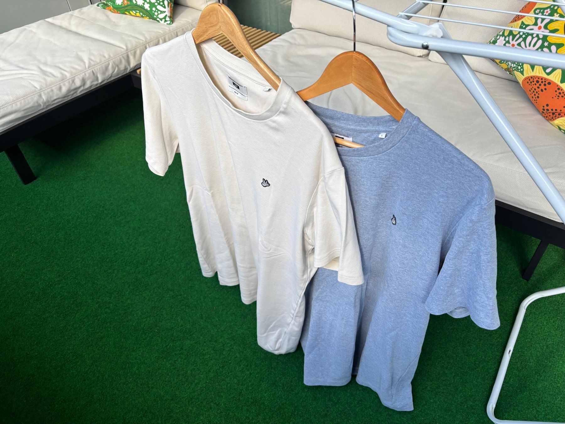 We T-Shirts: WE T-Shirts 2x Eigenmarke Grösse L – Gebraucht aus Winterthur von Majorinho 1