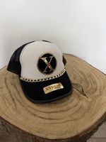 XTRESS Exclusive Cap – Weiss/Schwarz/Gold