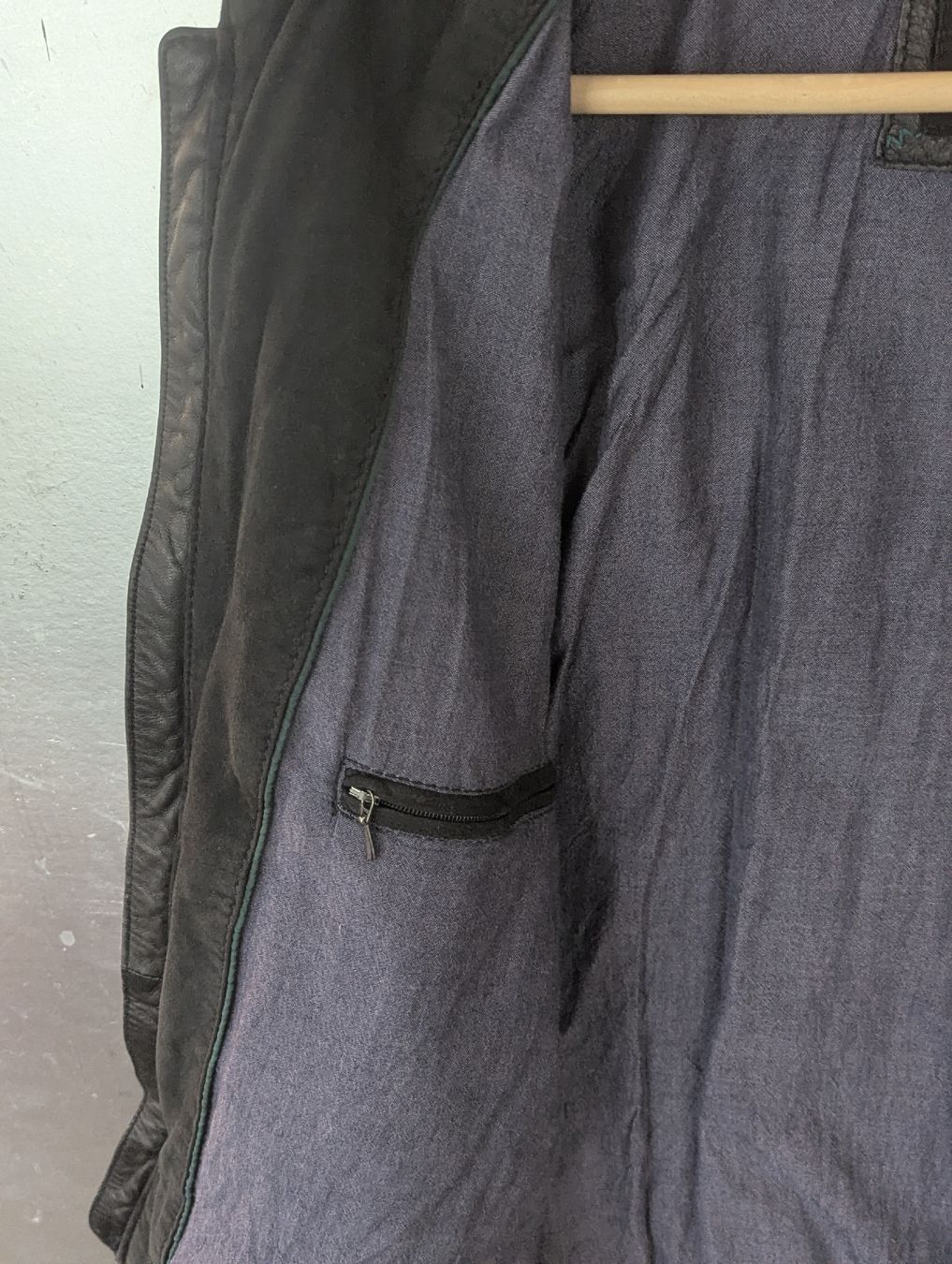 Maddison Giacche: Maddison Weekend Men's Leather Suede Bomber Jacket Size S – Usato da Erlinsbach SO venduto da Meytalien 3