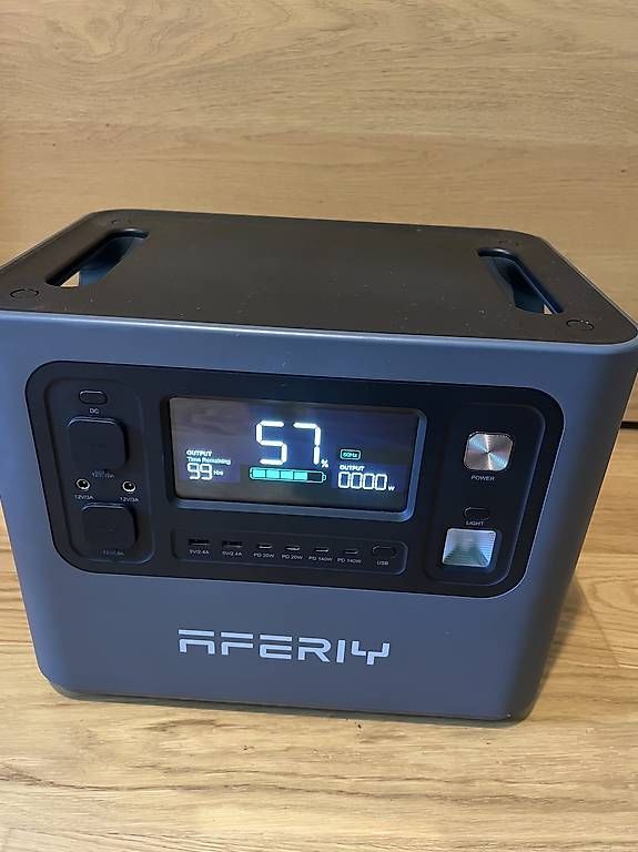 Solargeräte und Solarprodukte: Aferiy p280 Powerstation – Neu (gemäss Beschreibung) aus Zürich von tim_rg66 1