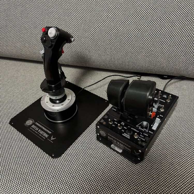 Thrustmaster Hotas Warthog Joystick, PC | Kaufen auf Ricardo