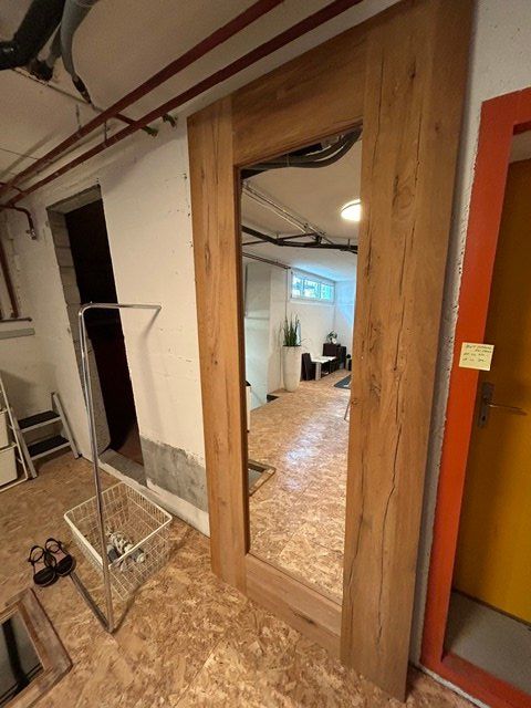 Specchi: Riesiger Spiegel mit massivem Holzrahmen – Usato da Uhwiesen venduto da jean-luc1 2