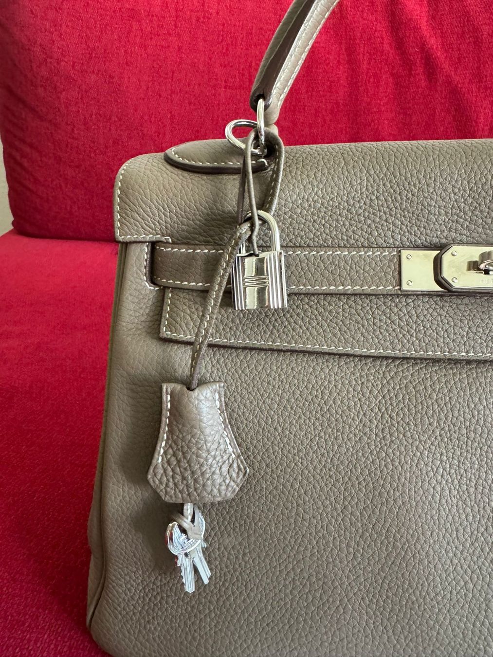 Hermès Borse da donna: Hermès Kelly 25 - Étoupe / Palladium – Usato da Reinach BL venduto da Yugi-Cards 5