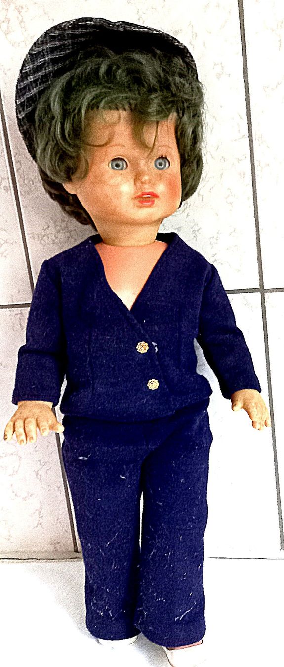 Bambole: Puppe mit Hut ca. 1960  44cm – Usato da Baar venduto da 2cvbaar 4