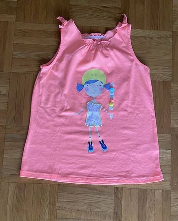 Lot 3 hauts: t-shirts manche longue + débardeur: 122-128 cm