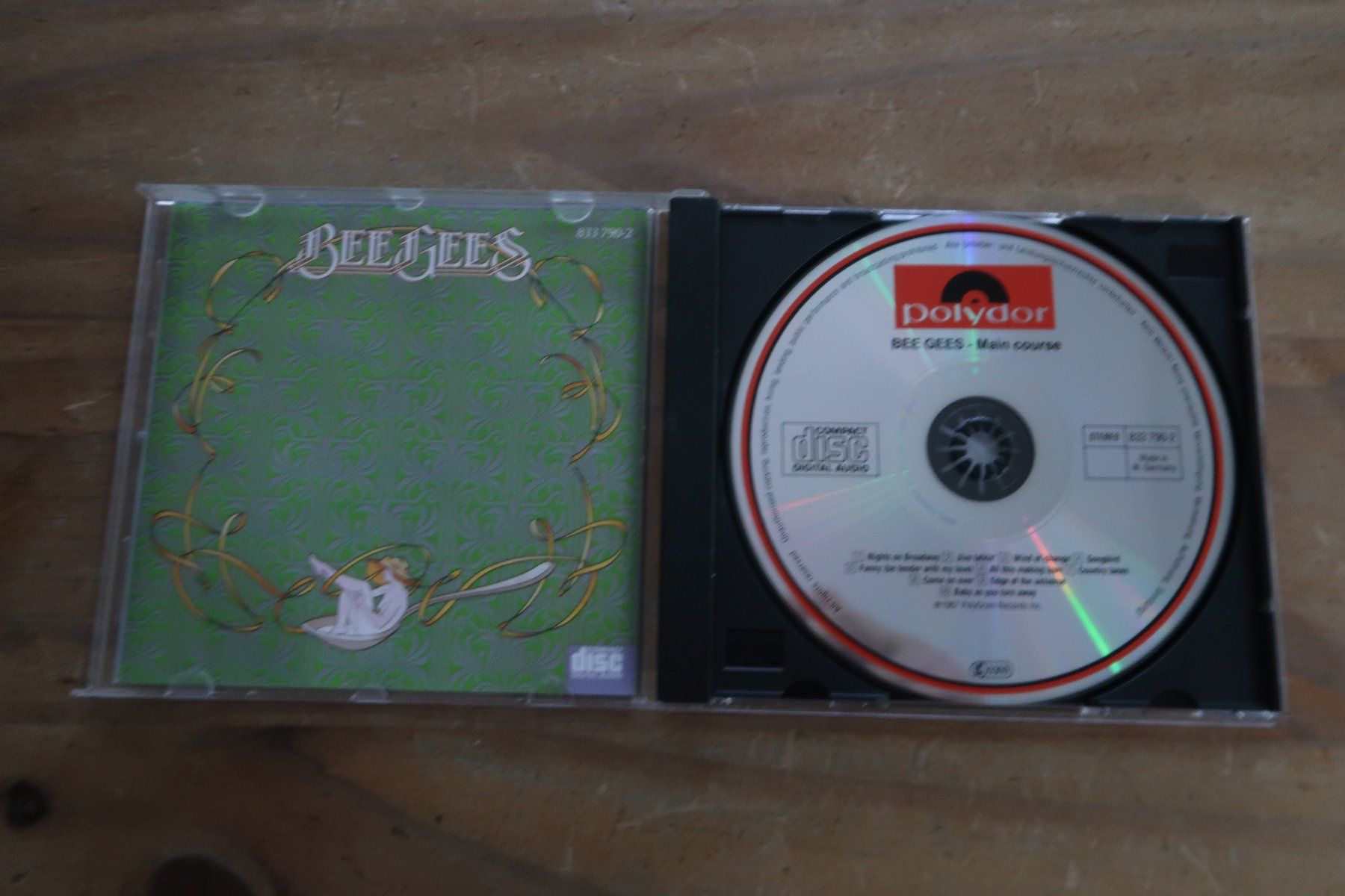 CD: BEE GEES - MAIN COURSE - mit JIVE TALKIN' - CD – Usato da Basel venduto da Patiscat 3