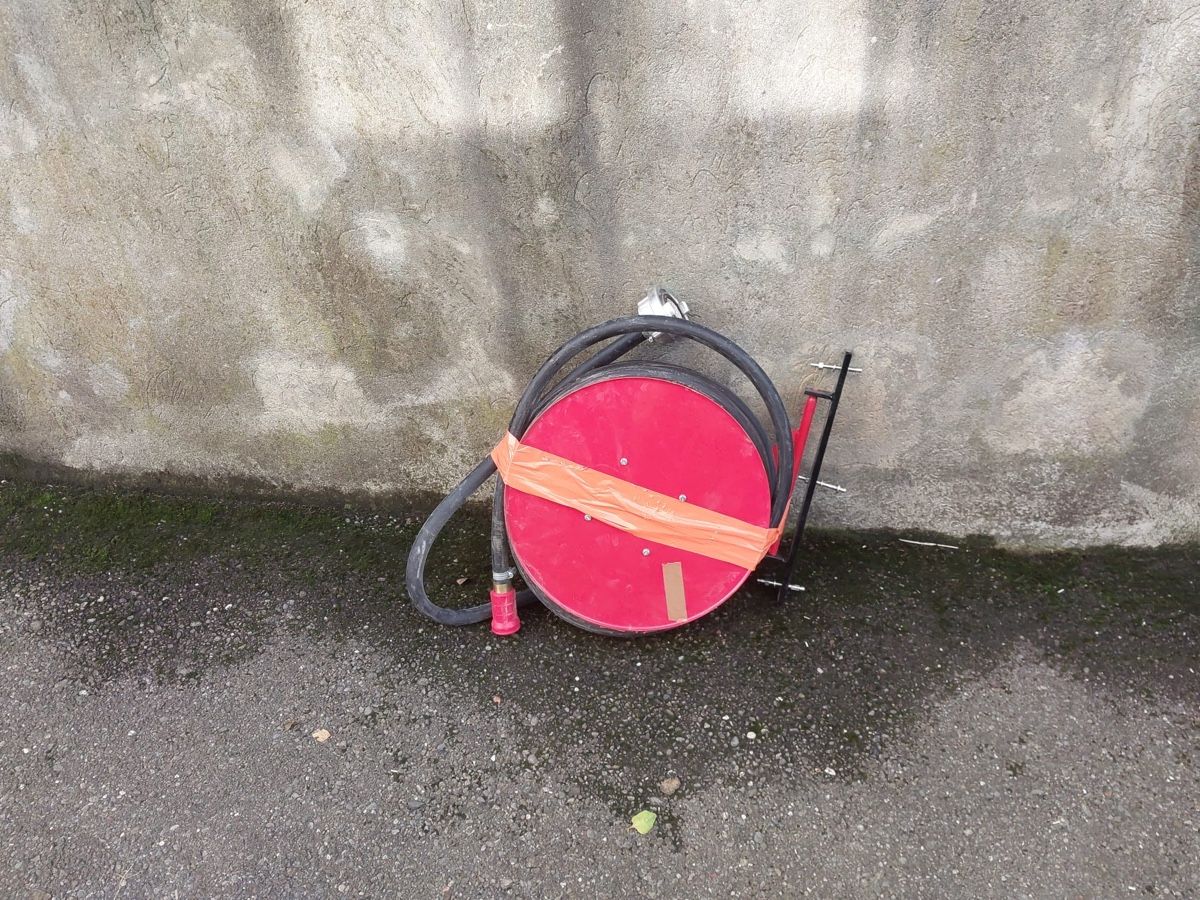 Tubi & Tubi flessibili: Gartenschlauch auf Rolle – Usato da Dällikon venduto da Nici1180