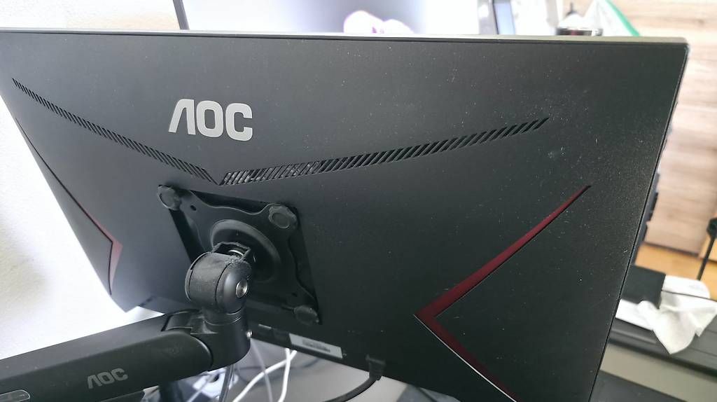 AOC Monitor: 2 Gaming Monitore Set – Usato da Zuchwil venduto da Juventinooo0911 1
