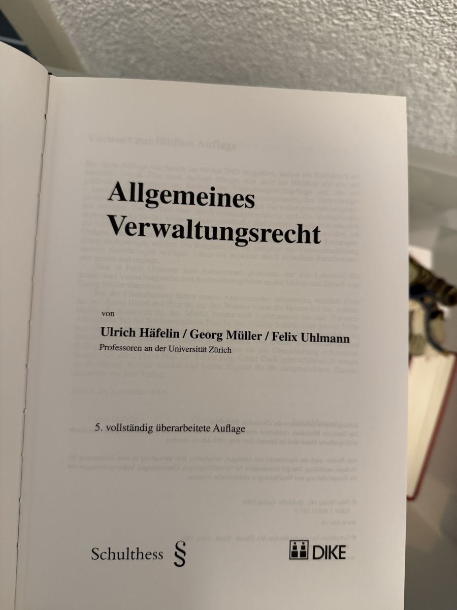 Libri: Allgemeines Verwaltungsrecht – Usato da Luzern venduto da bia_v2fl 1
