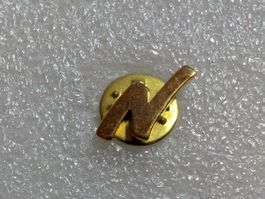 Ansteckpin 147: N