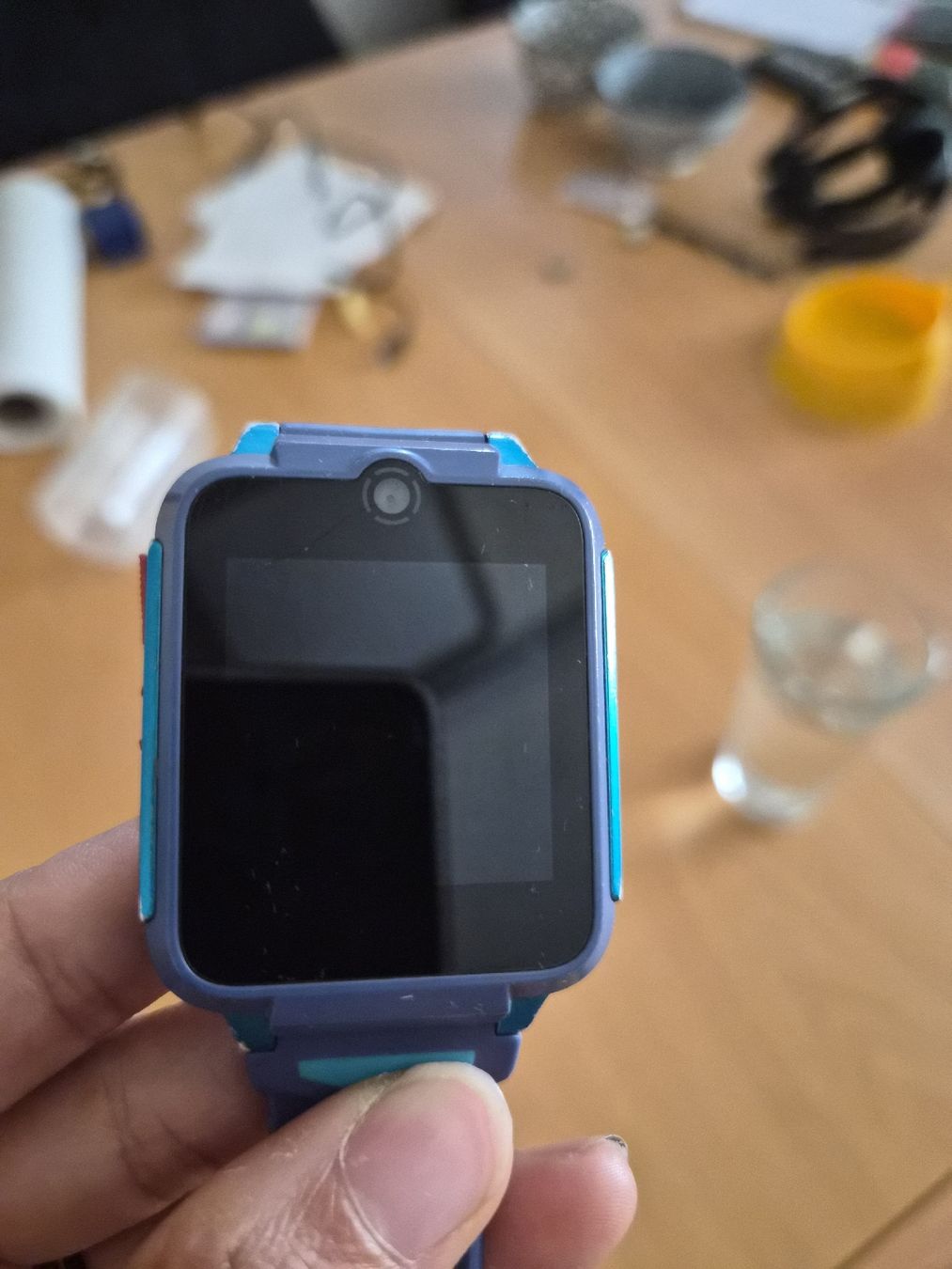 Orologi: Kinder Smartwatch TCL Movetime MT42X Speed Blue – Usato da Gebenstorf venduto da Elparasito 4