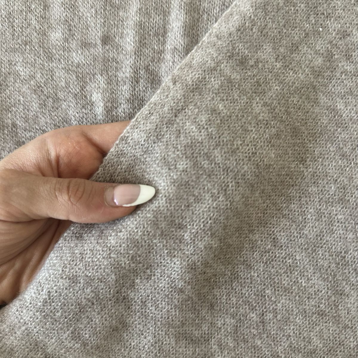 Foulard & Sciarpe: Écharpe en cachemire beige 100% – Nuovo (secondo la descrizione) da Givisiez venduto da dor_xb9k 2