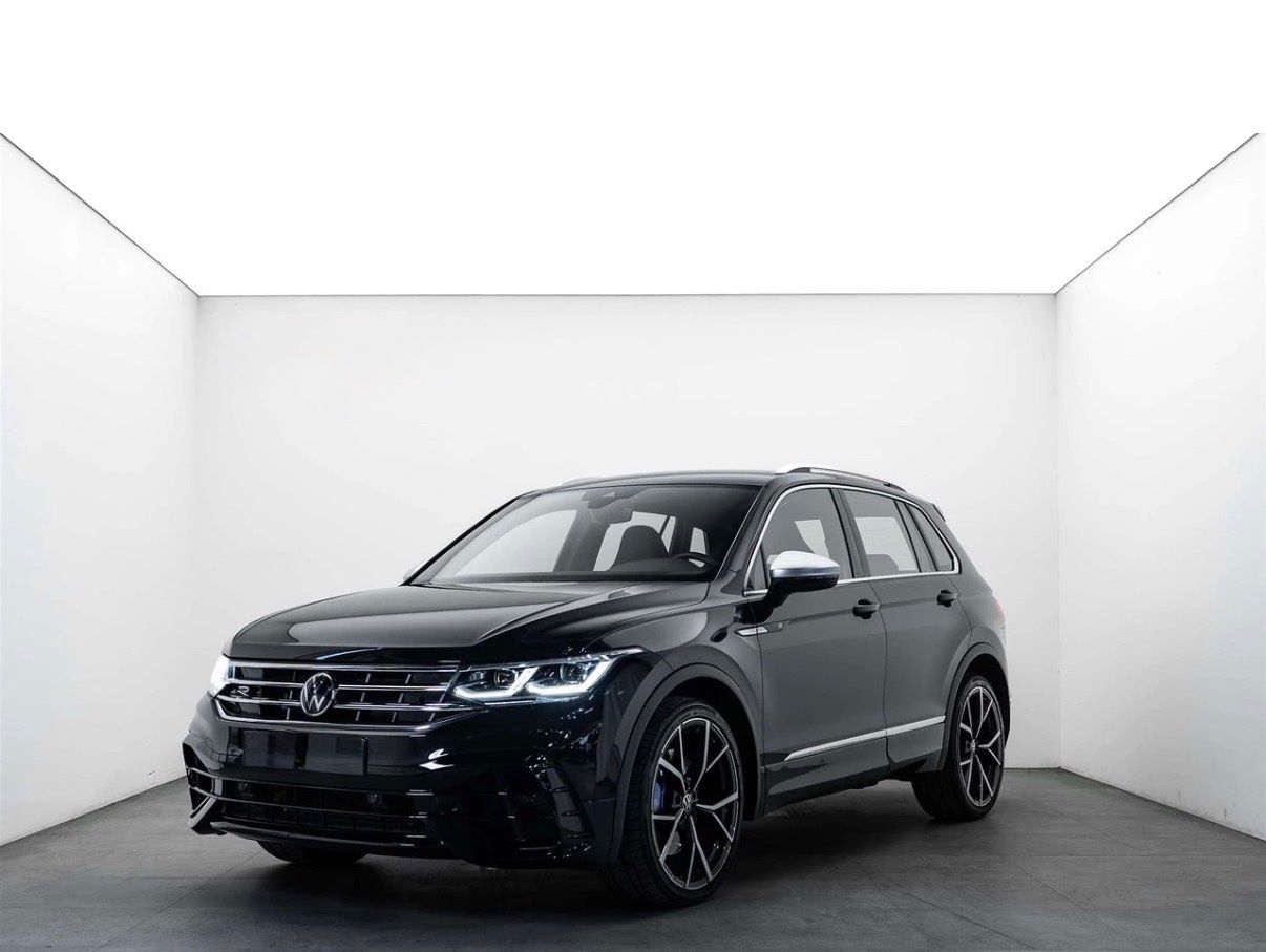 VW Automobili: VW Tiguan 2.0TSI R 4Motion DSG – Usato da Jona venduto da Dearr