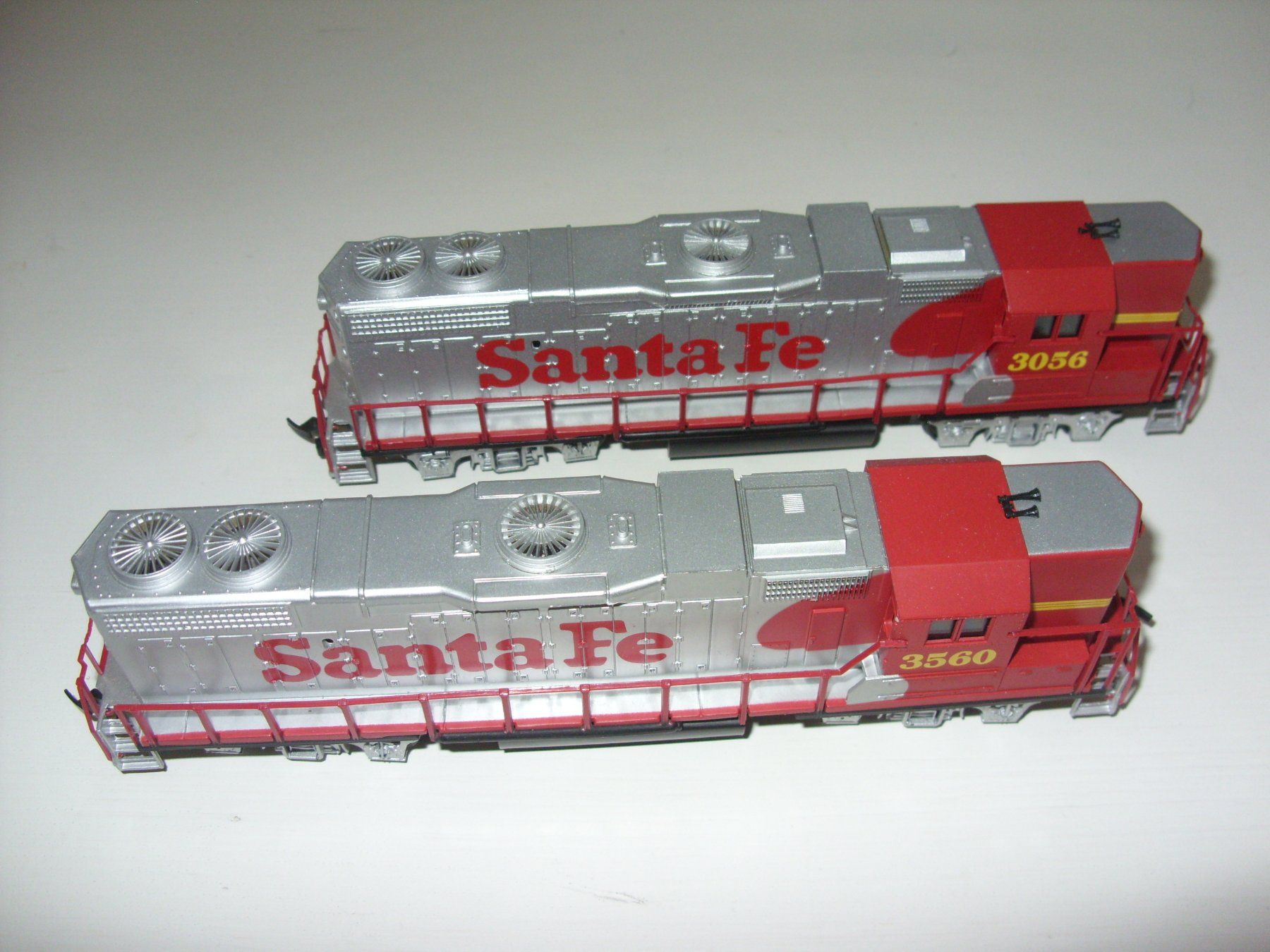 Modellini di ferrovie: Life Like  H0  GP38  DC analog + Dummy – Usato da Untersiggenthal venduto da Gumel50