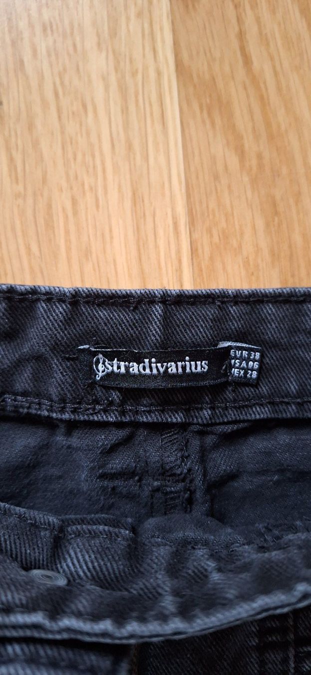 Stradivarius Gonne: Stradivarius, jupe jeans – Nuovo e nell'imballaggio originale da Lussery-Villars venduto da pousinete02 2