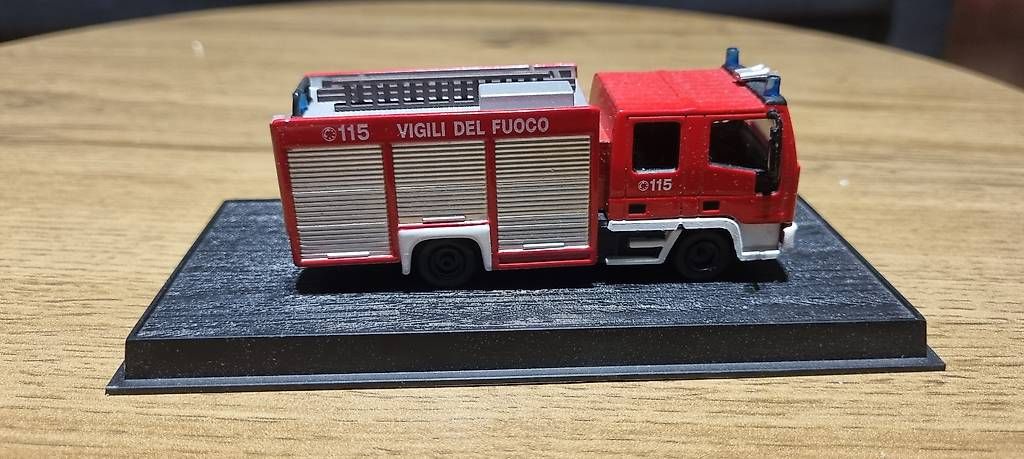 Modellini d'auto: Feuerwehr Iveco – Usato da Landquart venduto da Predi91 2