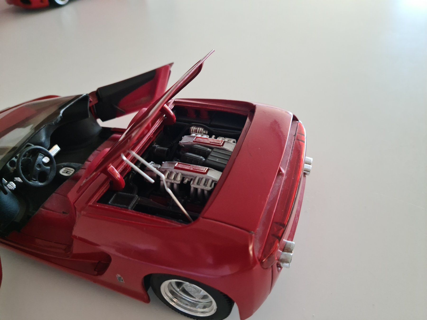 Revell Modellautos: Ferrari Mythos Modell 1:18 Revell – Gebraucht aus Wangen ZH von simplygoodproducts 2