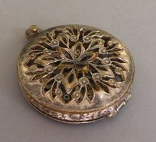 Antike Duft Dose, Vinaigrette Metall versilbert um 1880