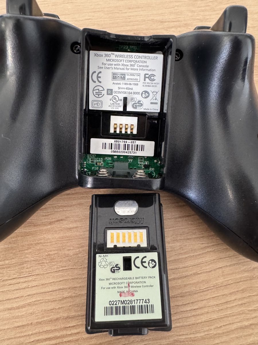 Controller: Xbox 360 Controller Halo Edition mit Akku! – Usato da Biberist venduto da etesummer 4
