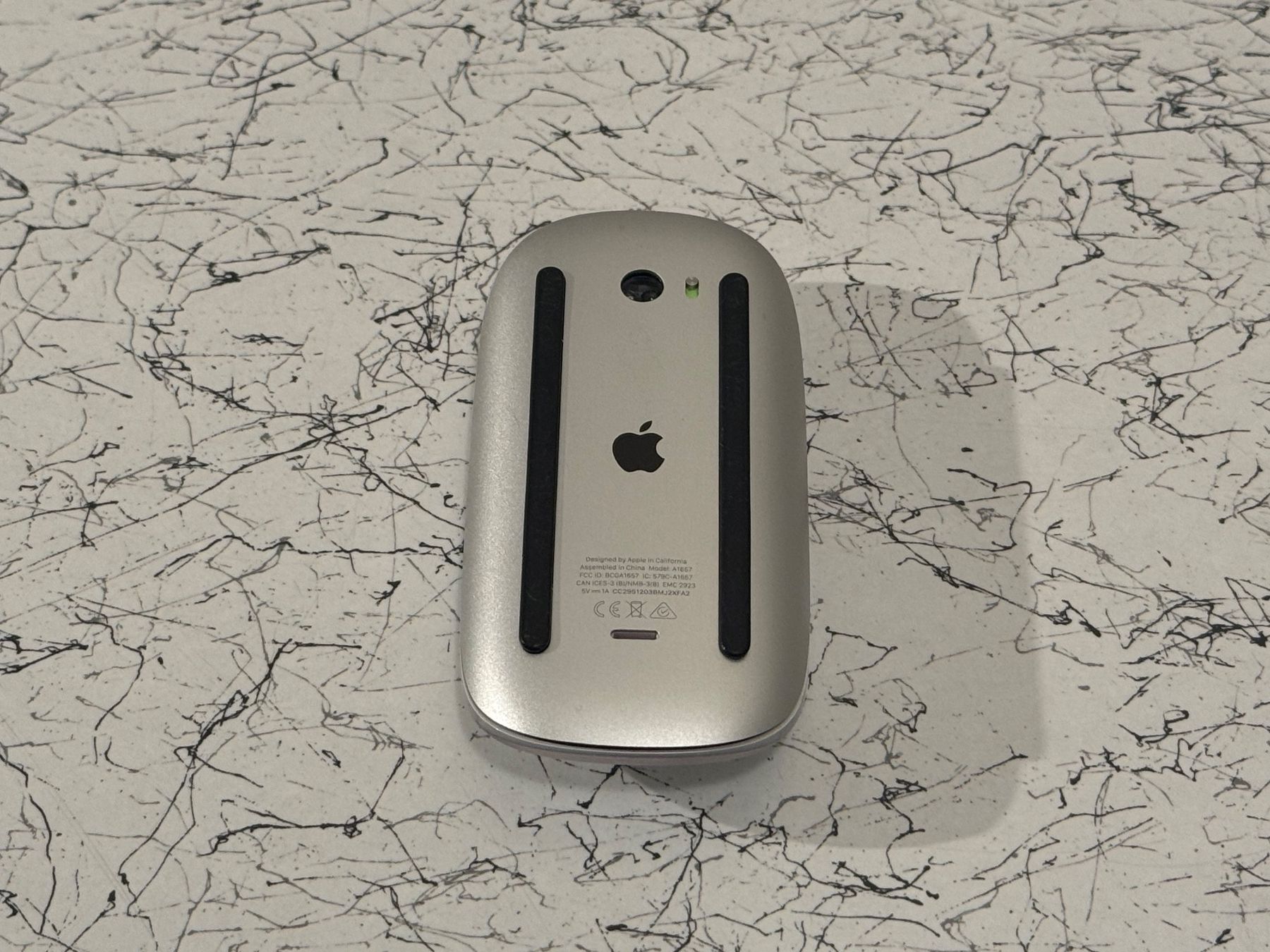 Apple Mouse: Apple Magic Mouse mit wiederaufladbarem Akku – Usato da Zürich venduto da TiptopGerneWieder 2