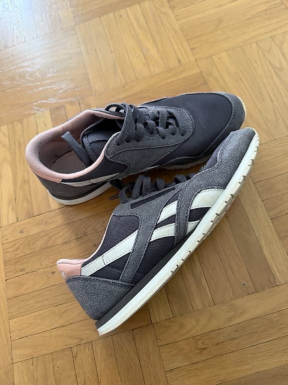 Scarpe da donna: Reebok Sneaker – Usato da Bülach venduto da angelique080882
