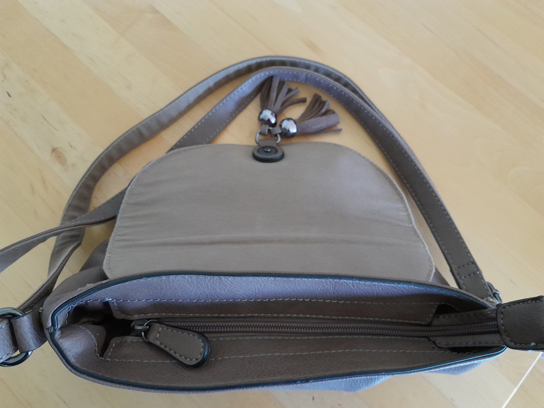 David Jones Taschen für Damen: Sac à main "DAVID JONES PARIS" – Neu (gemäss Beschreibung) aus Charmey (Gruyère) von Laulau.sansan 4