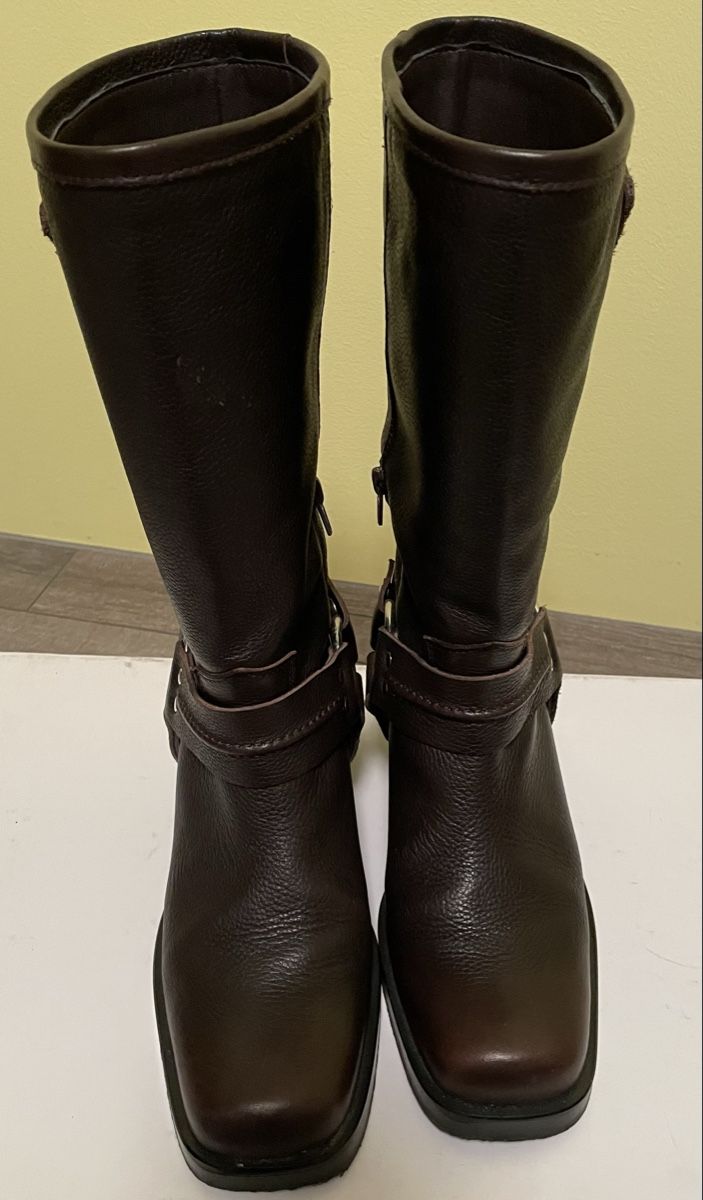Jonak Damenschuhe: Bottes de la marque Jonak, pointure 37 – Gebraucht aus Vernayaz von Veron1