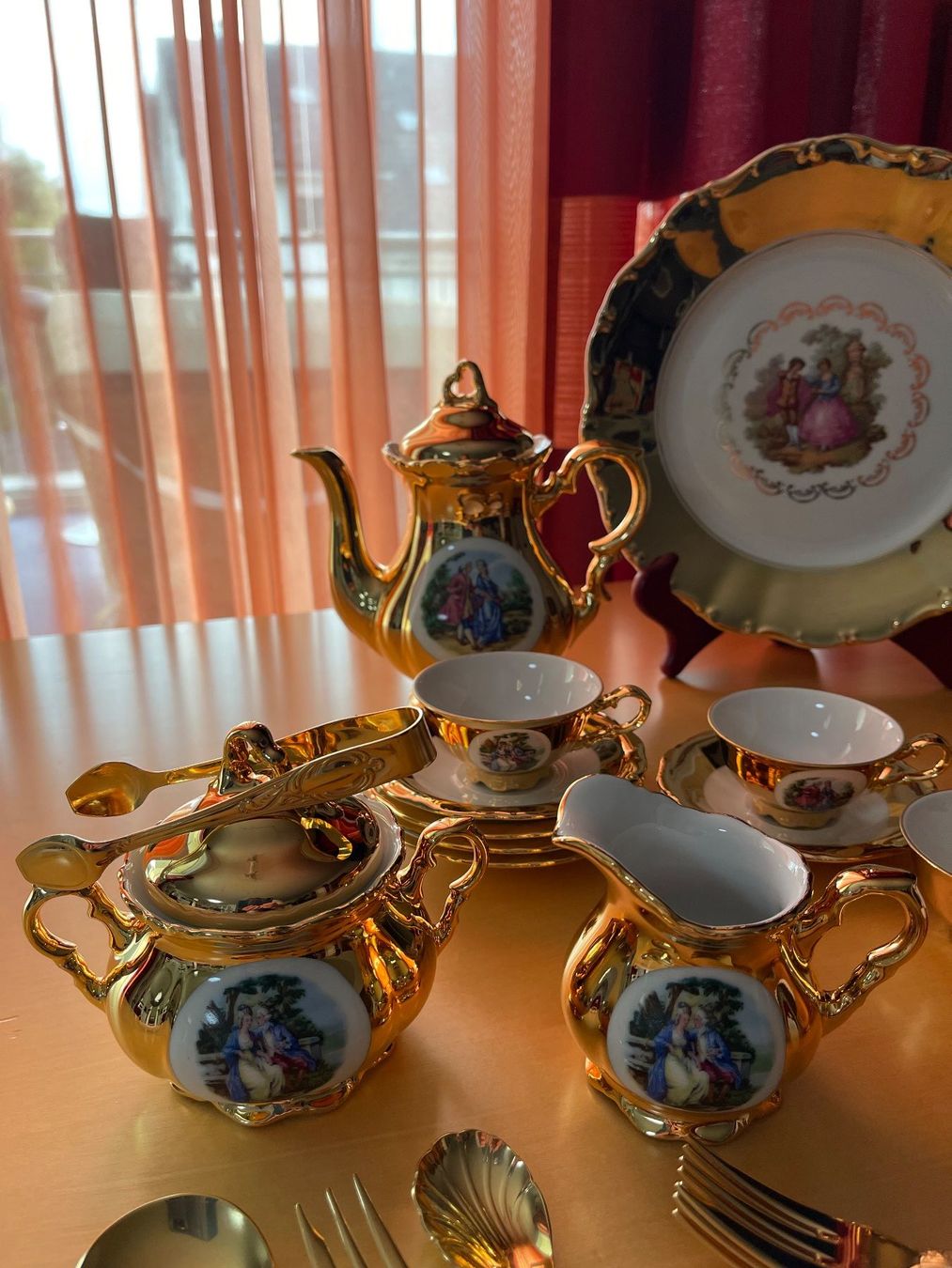 Set di piatti: BAVARIA Waltersdorfer Mocca/Kaffee Service 20 teilig – Usato da Niederwil AG venduto da Vonky 2