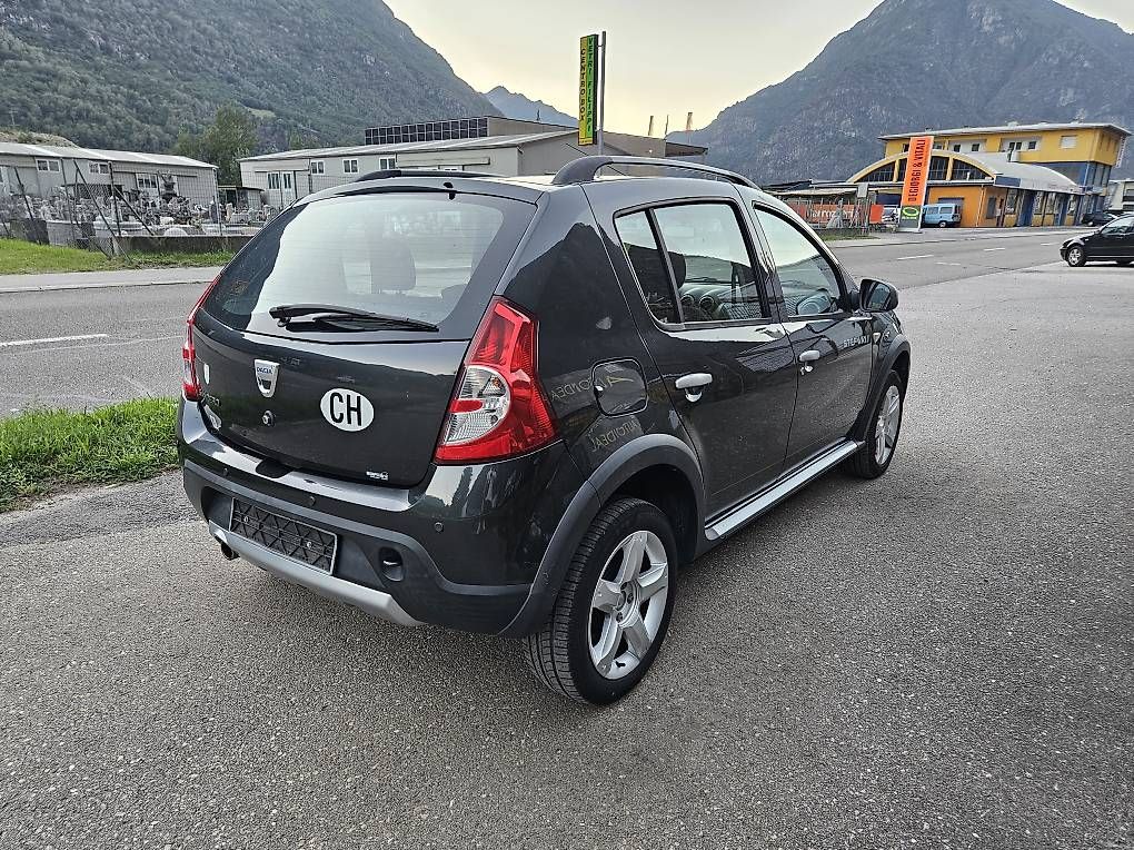 Automobili: DACIA SANDERO STEPWAY  – Usato da Biasca venduto da autolowcost 3