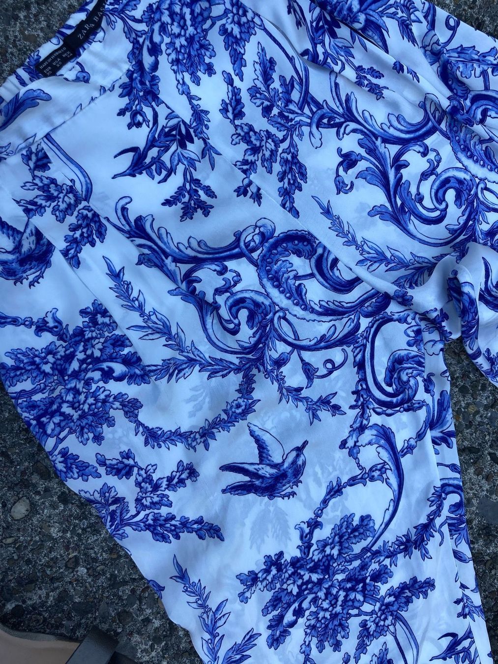 Zara Hosen: Leichte Sommerhose mit Print von Zara – Gebraucht aus Uster von Kalici1 1