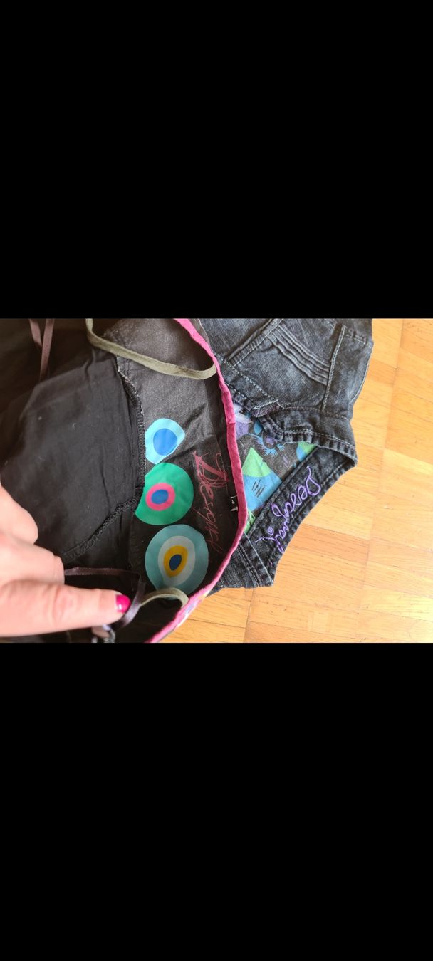 Desigual Robes: 2 Desigual Kleider gr 38 – D'occasion à Emmenbrücke par gatasalvache 7