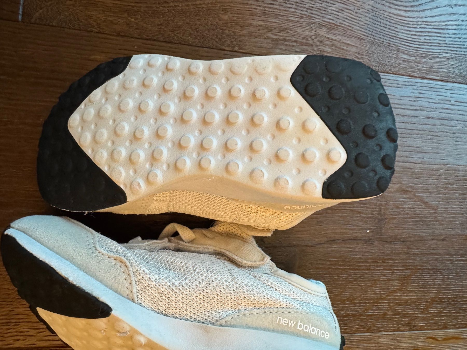 New Balance Scarpe per ragazzi: New Balance Sneaker Gr. 27.5 – Usato da Esslingen venduto da DrBootje 2