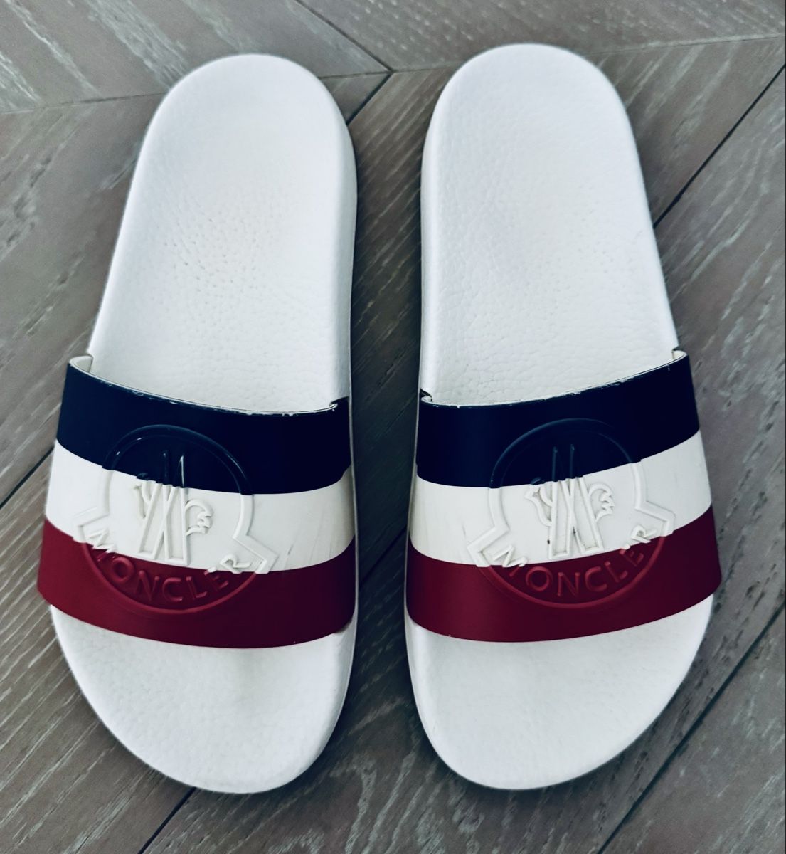Moncler Chaussures hommes: Moncler - Sandals - 40 – D'occasion à Collonge-Bellerive par alejan_0984