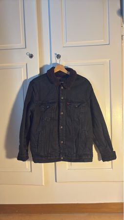 Levi's Jeansjacke mit Teddyfutter schwarz neuwertig