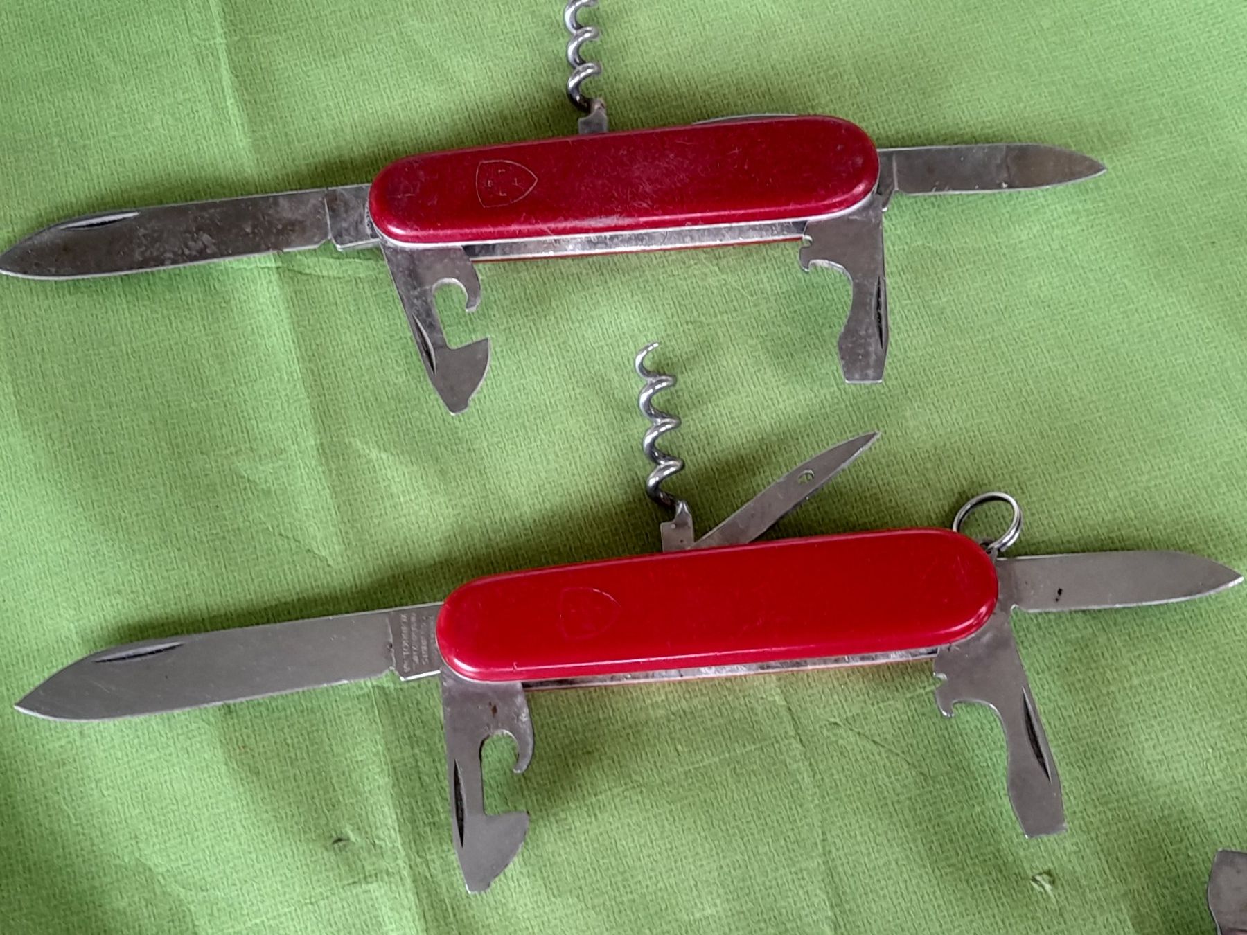 Victorinox Coltelli tascabile: 4 Taschenmesser/Werbemesser – Usato da Aeschi b.Spiez venduto da 52_wochen 4