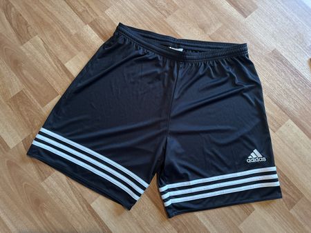 Adidas Short Gr. L schwarz einf. Bundweite ca. 40 cm