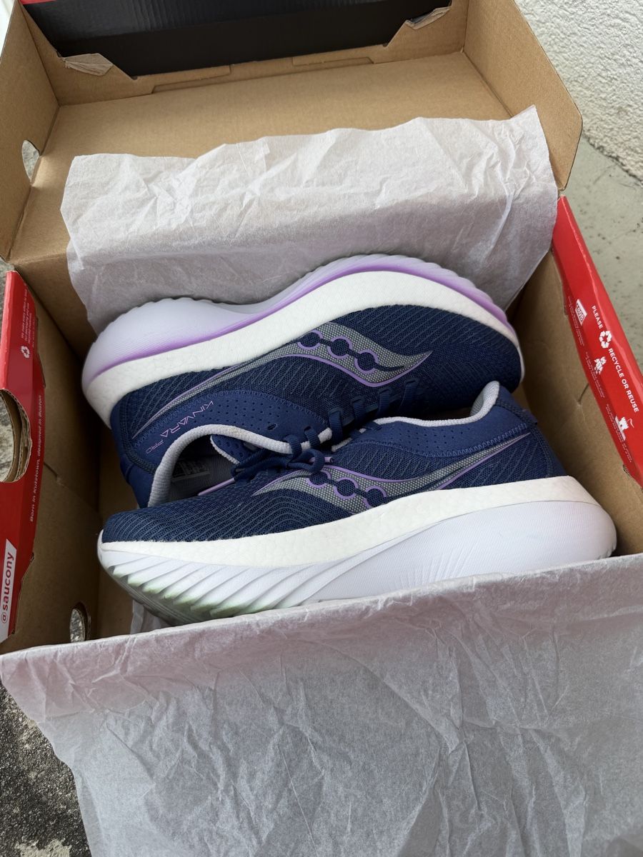 Saucony Damenschuhe: Saucony Kinvara Pro Running Shoe – Neu (gemäss Beschreibung) aus Zürich von agichristine 1
