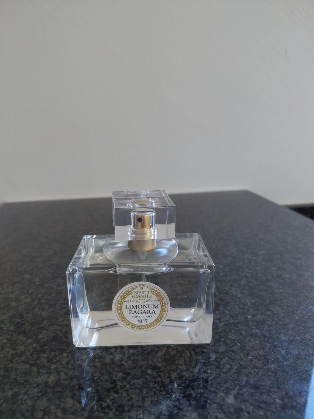 Profumi & Eau de Toilette: Limonum Zangara - Neste Danti 100ml – Usato da Root venduto da olg_b2b9 1