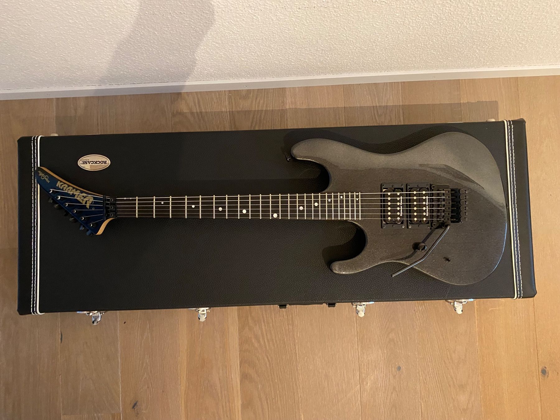 Kramer Strumenti musicali: Kramer Nightswan E-Gitarre, Linkshänder, lefthand – Usato da Ettenhausen TG venduto da Ronny.10 5